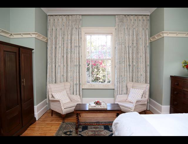 1 BEDROOM HOUSE RENTED IN RICHMOND HILL